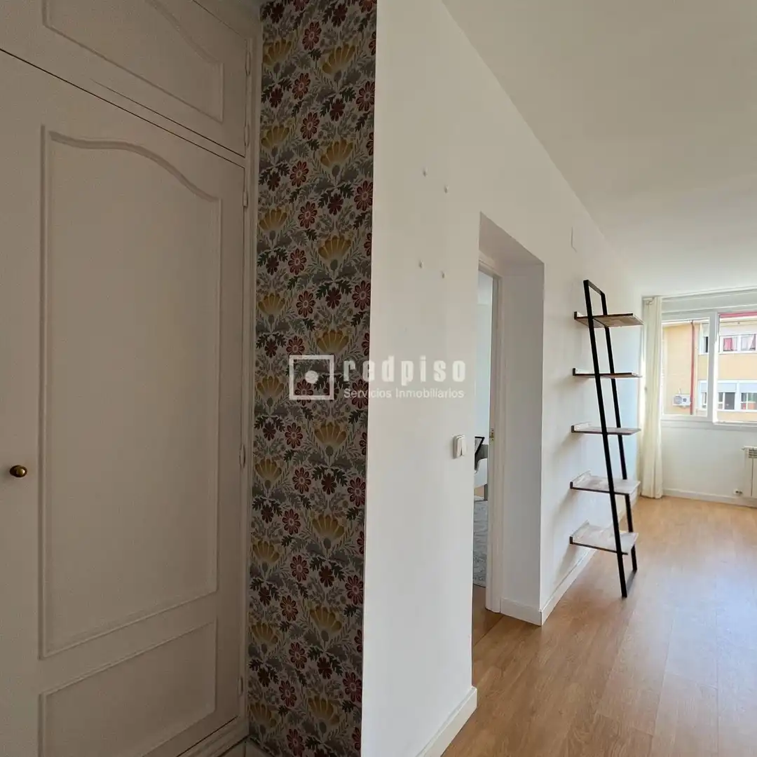 Habitación de Piso de alquiler en Madrid con Aire acondicionado, Calefacción y Amueblado