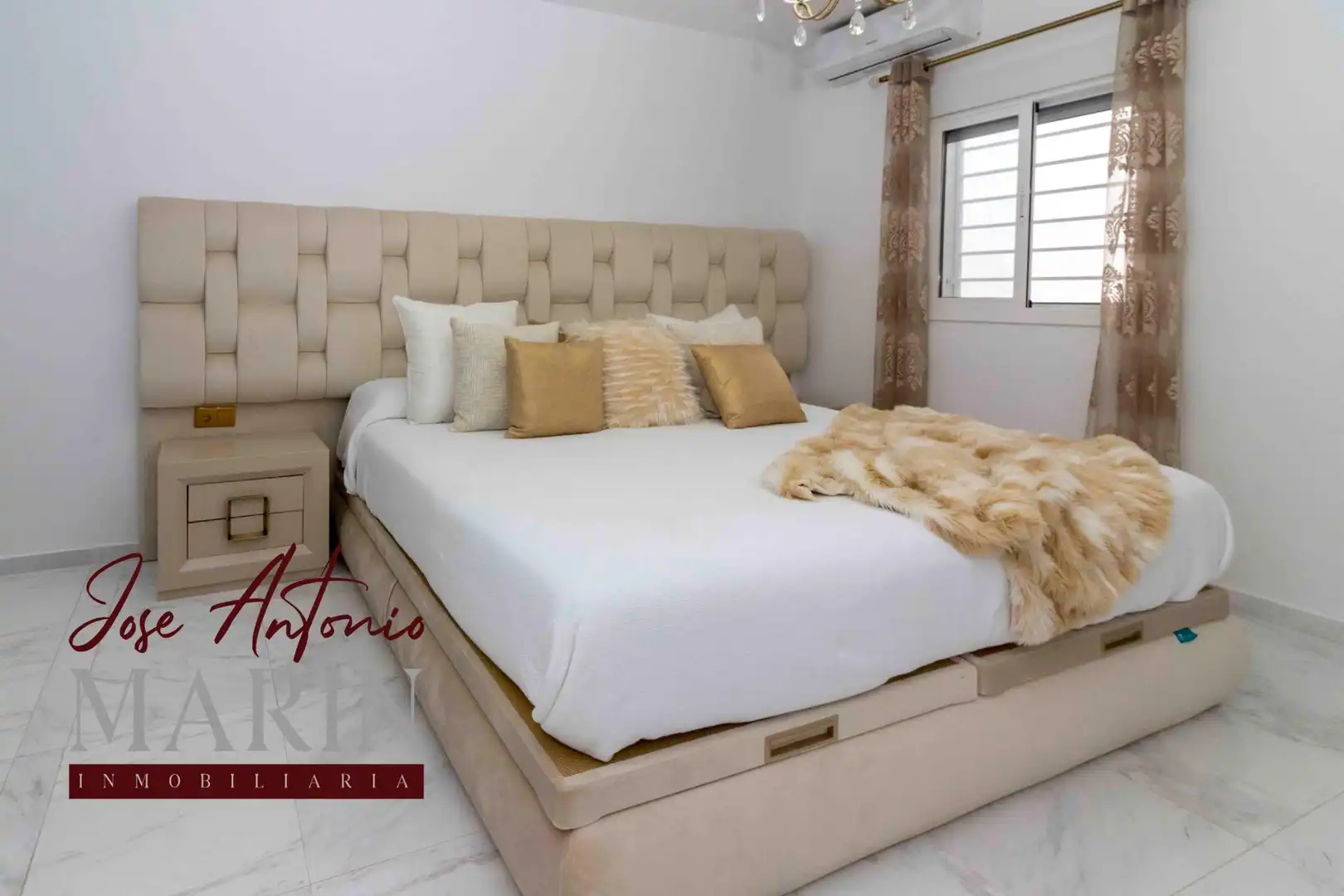 Houses for sale in Maria Auxiliadora - Barriada de Llera