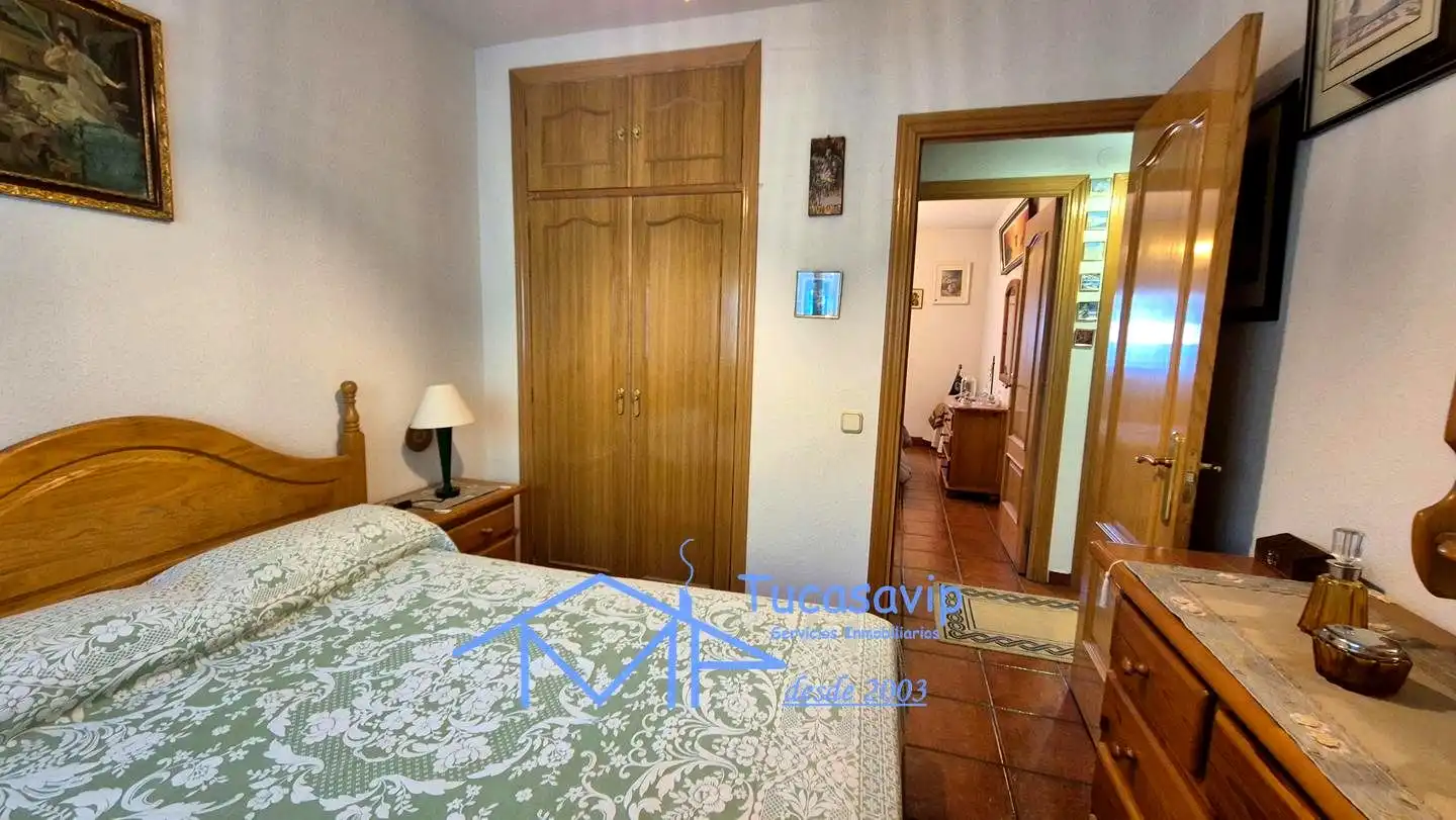 Dormitori de Casa adosada en venda en Pelayos de la Presa amb Calefacció, Jardí privat i Terrassa