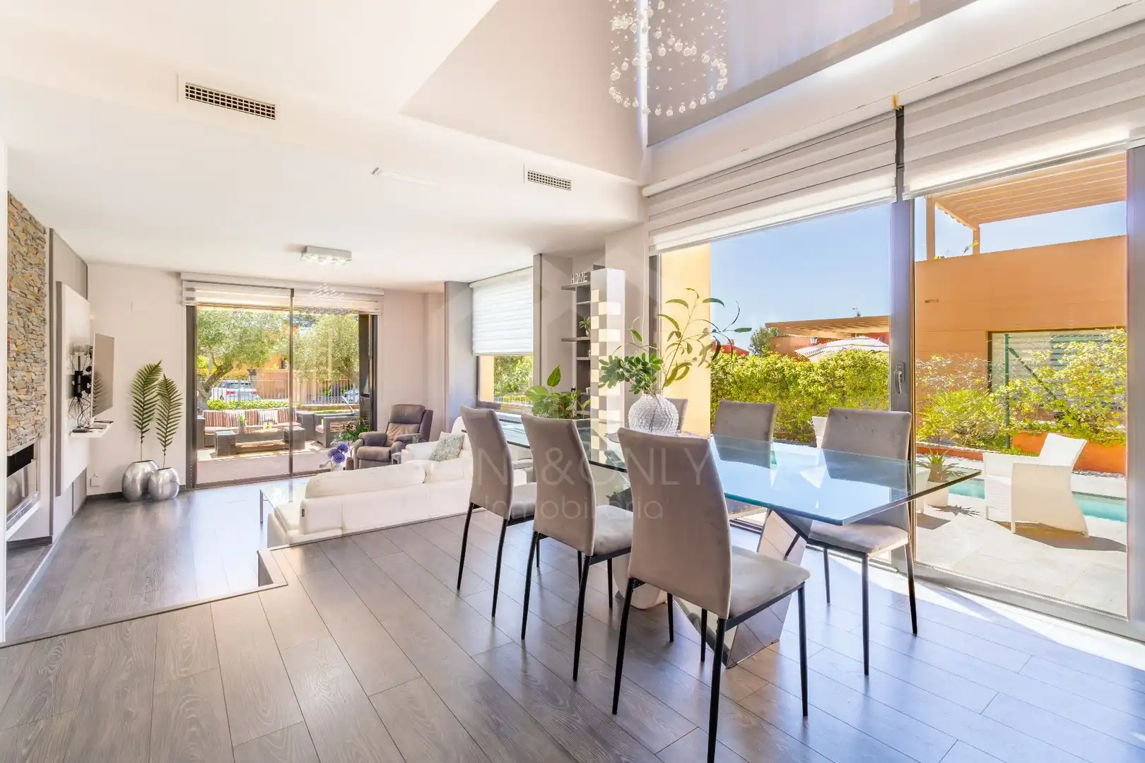Comedor de Casa o chalet en venta en Mont-roig del Camp con Aire acondicionado, Calefacción y Jardín privado