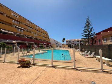 Appartement compact avec piscine à vendre à Costa del Silencio