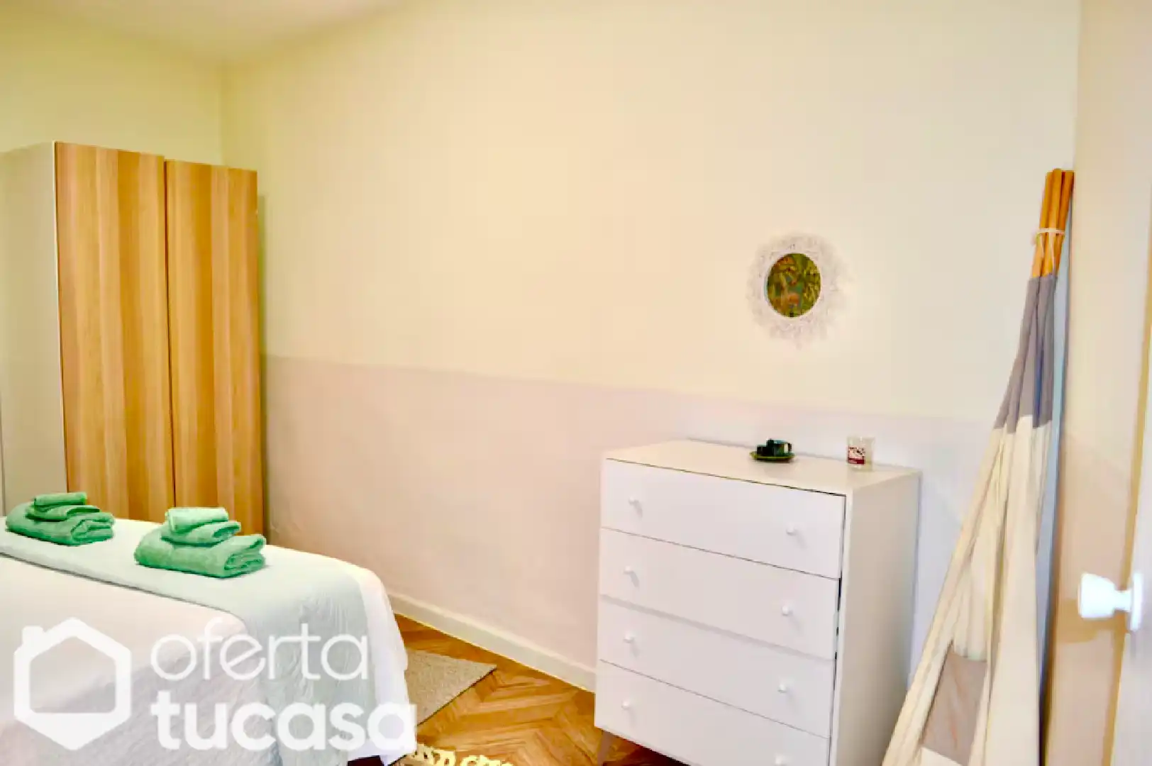 Schlafzimmer von Einfamilien-Reihenhaus zum Verkauf in Linares de la Sierra mit Terrasse, Schwimmbad und Möbliert