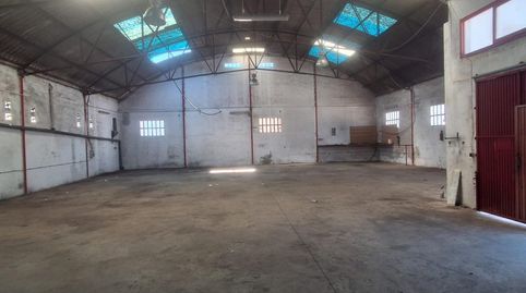 Nave industrial con luz y agua en polígono, imatge 4