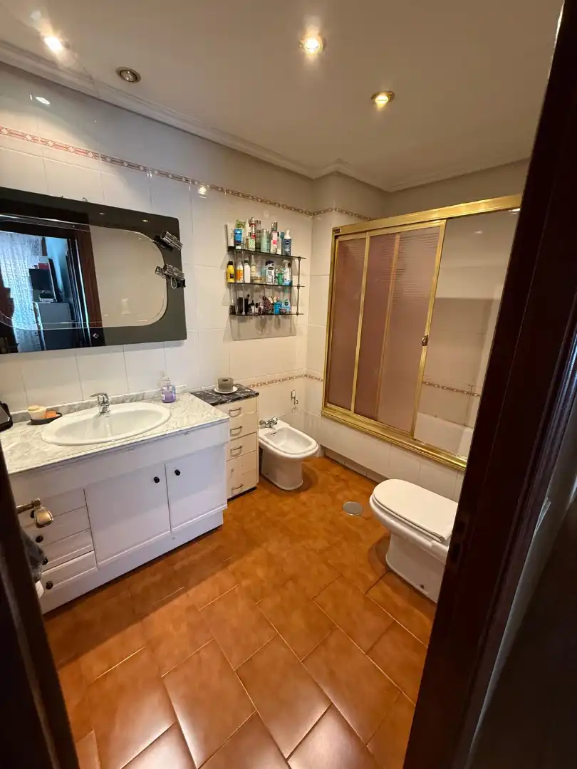 Baño de Piso en venta en Madrid con Aire acondicionado, Calefacción y Terraza