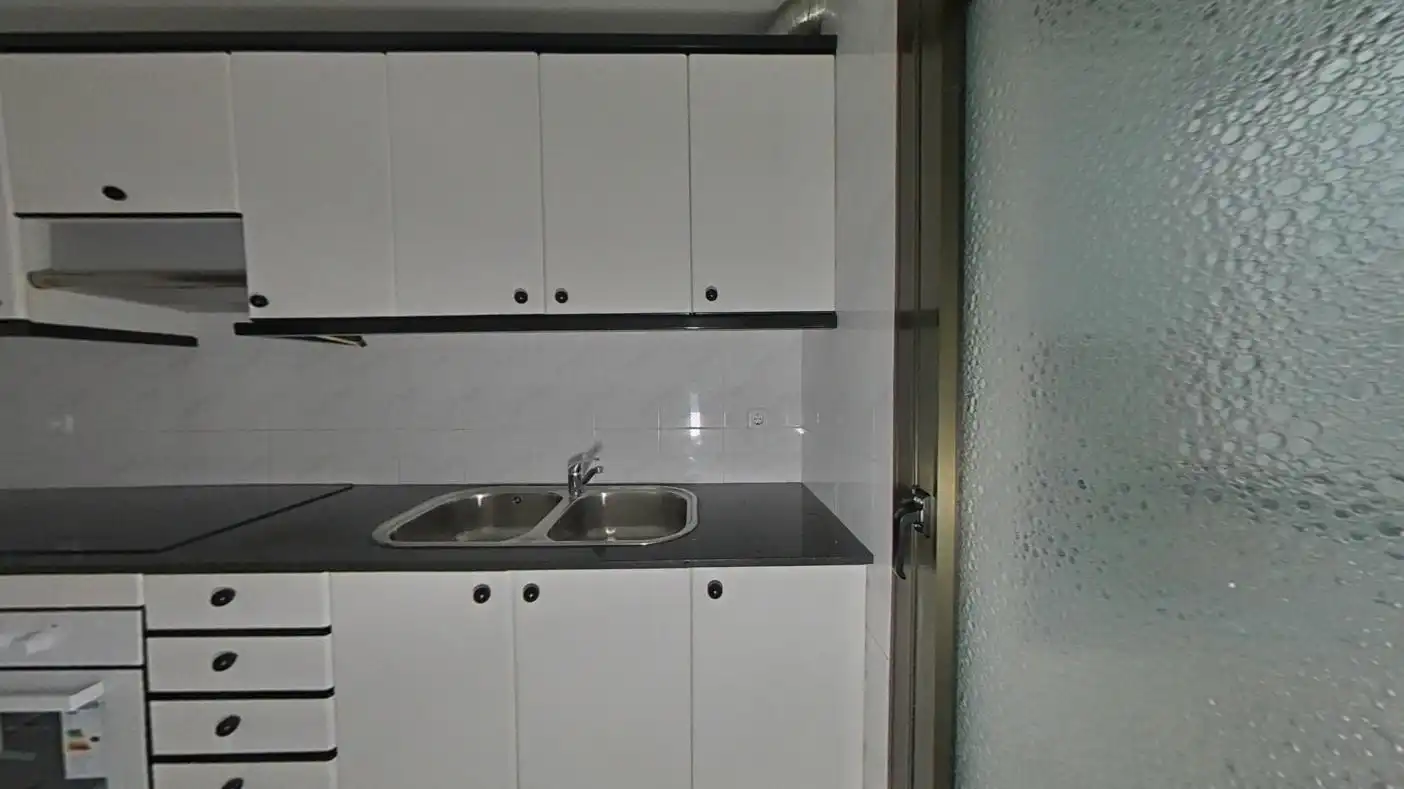 Kitchen of Flat for sale in Barberà del Vallès