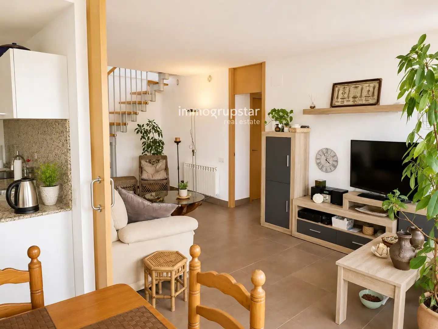 Sala de estar de Ático en venta en Calonge i Sant Antoni con Calefacción, Terraza y Piscina