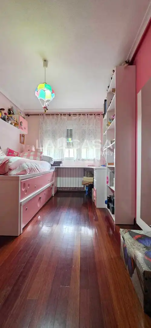Habitación de Casa adosada en venta en Arroyo de la Encomienda con Calefacción, Terraza y Trastero