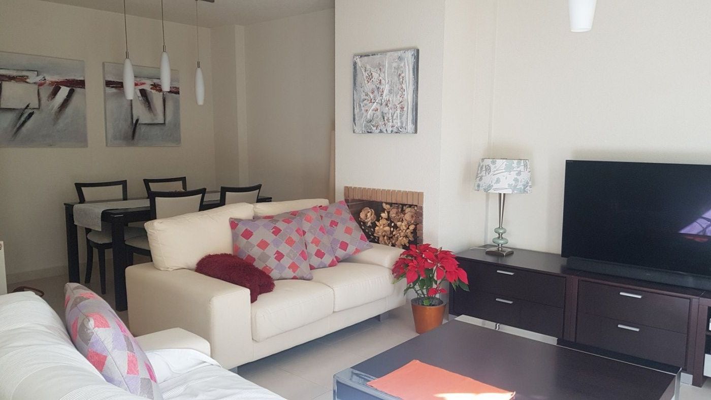Living room of Single-family semi-detached for sale in La Nucia  with Air Conditioner, Private garden and Community pool