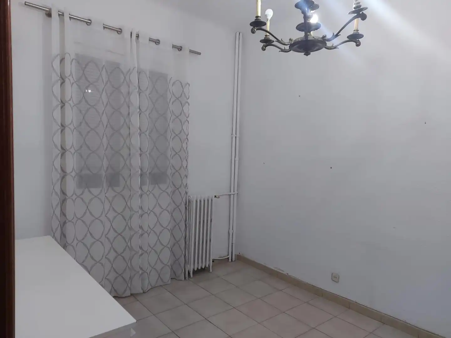 Habitación de Piso en venta en Madrid con Calefacción