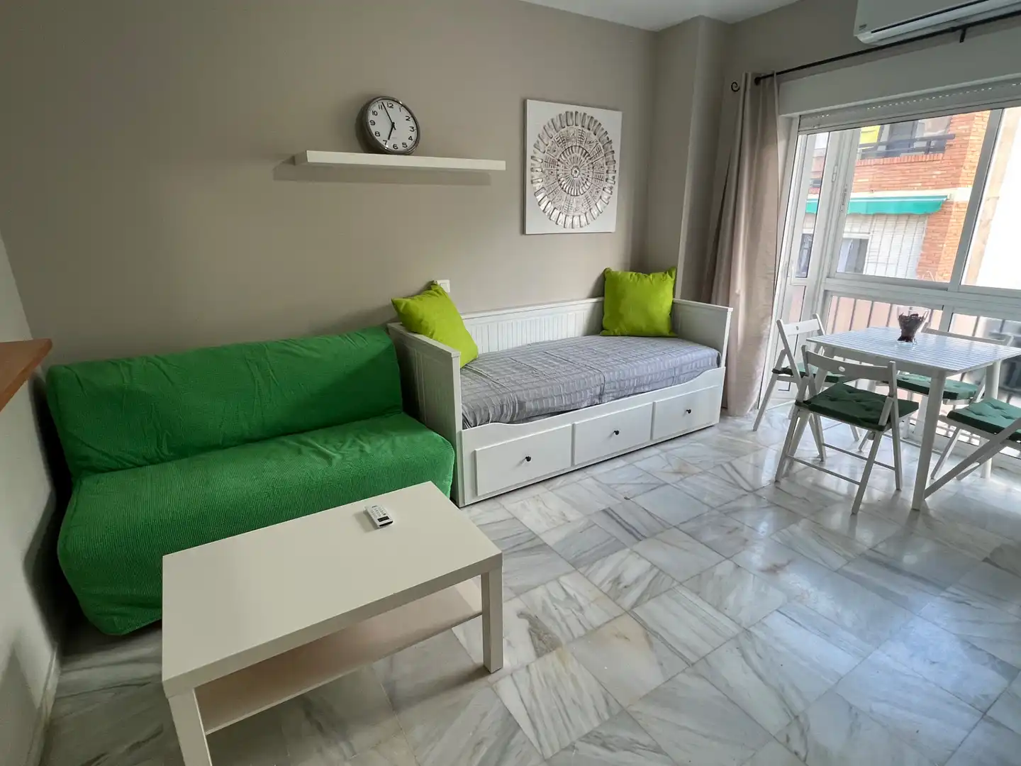 Studio mit Aufzug zur Miete in Calle Capuchinos 9, imagen 2