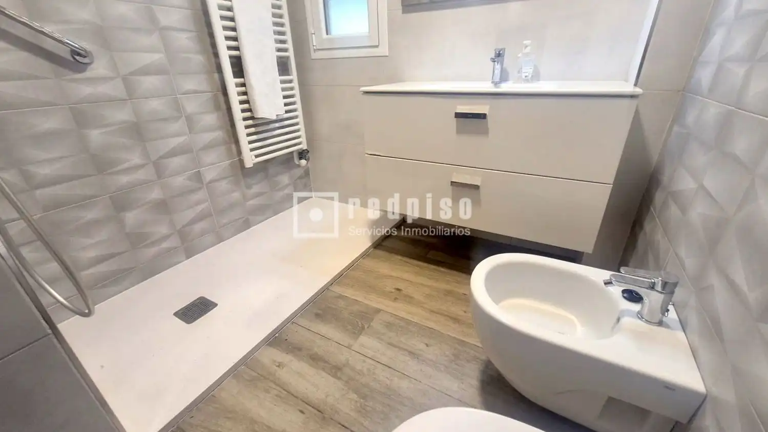 Bany de Casa o xalet en venda en Getafe amb Aire condicionat, Calefacció i Terrassa
