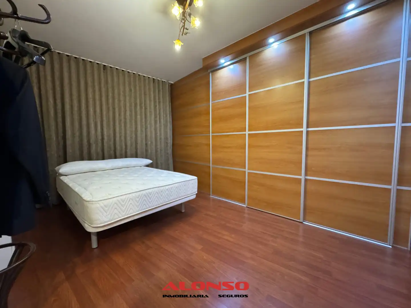Habitación de Piso en venta en Vinaròs con Aire acondicionado, Calefacción y Parquet