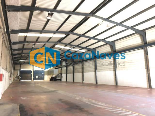 Nave industrial en Alquiler en La Estación