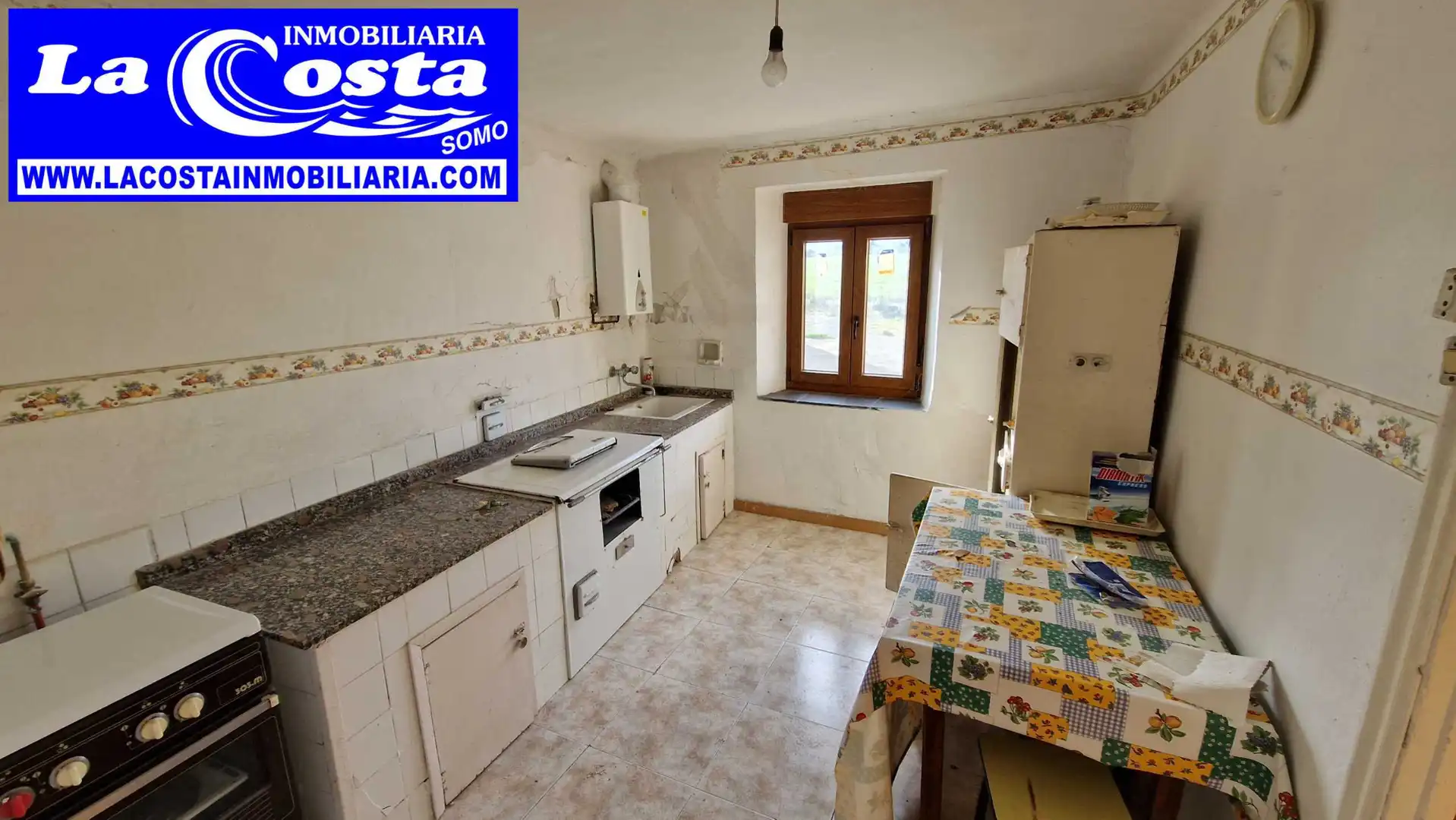 Cocina de Casa o chalet en venta en Ribamontán al Mar con Jardín privado