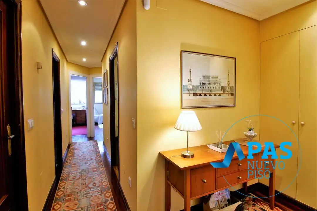 Piso en venta en Santander con Calefacción, Terraza y Trastero