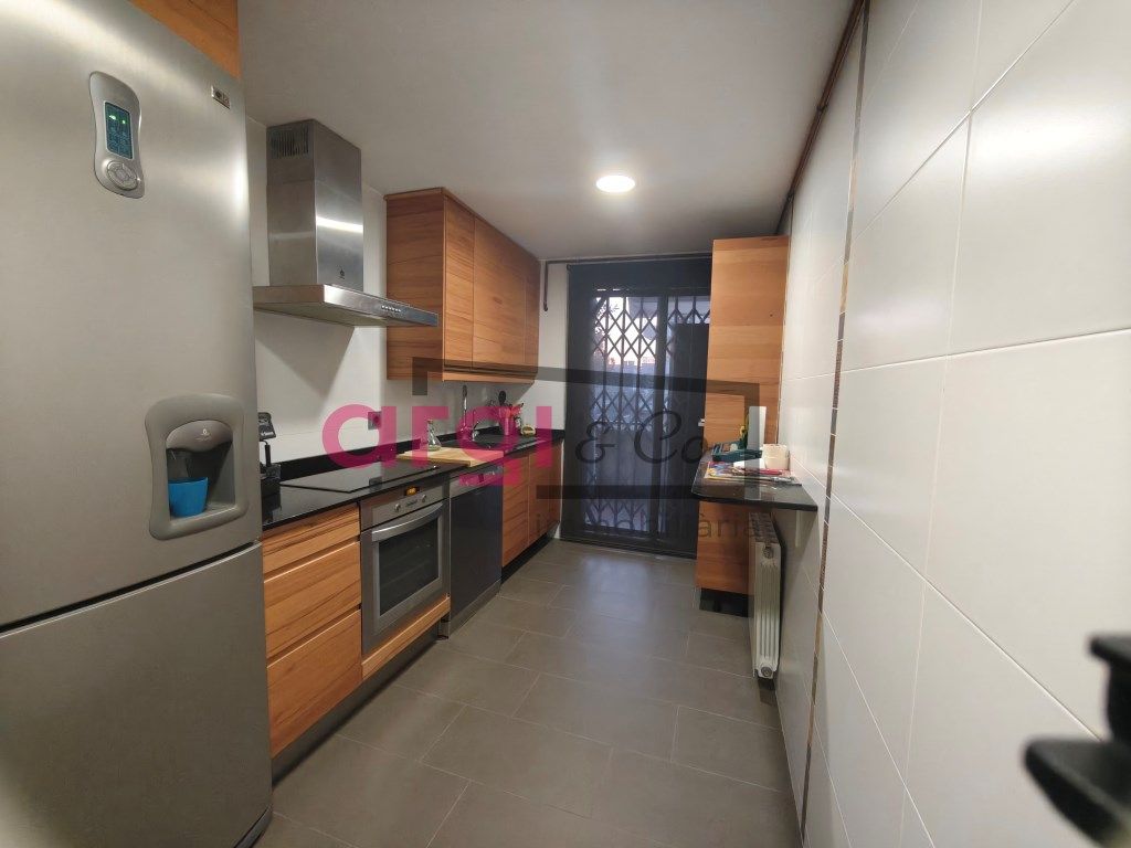 Küche von Erdgeschoss zum Verkauf in Sitges