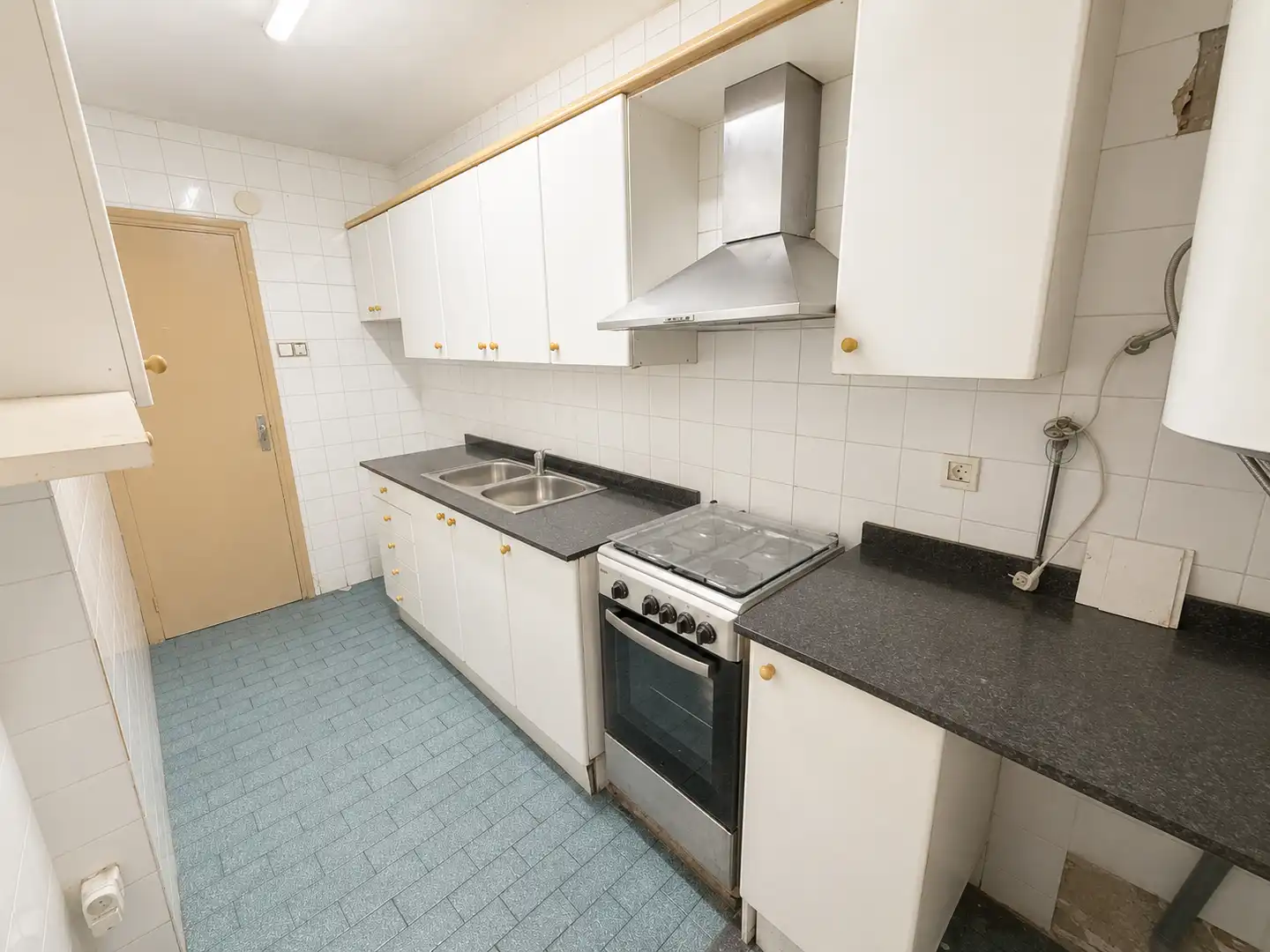 Cocina de Piso en venta en Santa Coloma de Gramenet con Aire acondicionado, Calefacción y Balcón