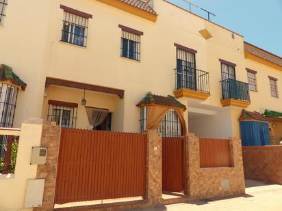 Exterior view of Single-family semi-detached for sale in Chipiona  with Terrace