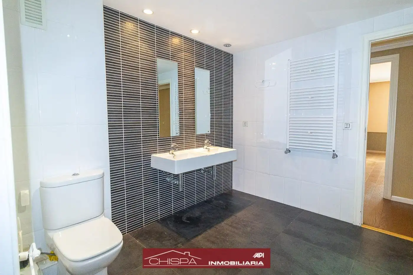 Badezimmer von Wohnung zum Verkauf in Valencia mit Klimaanlage, Heizung und Terrasse