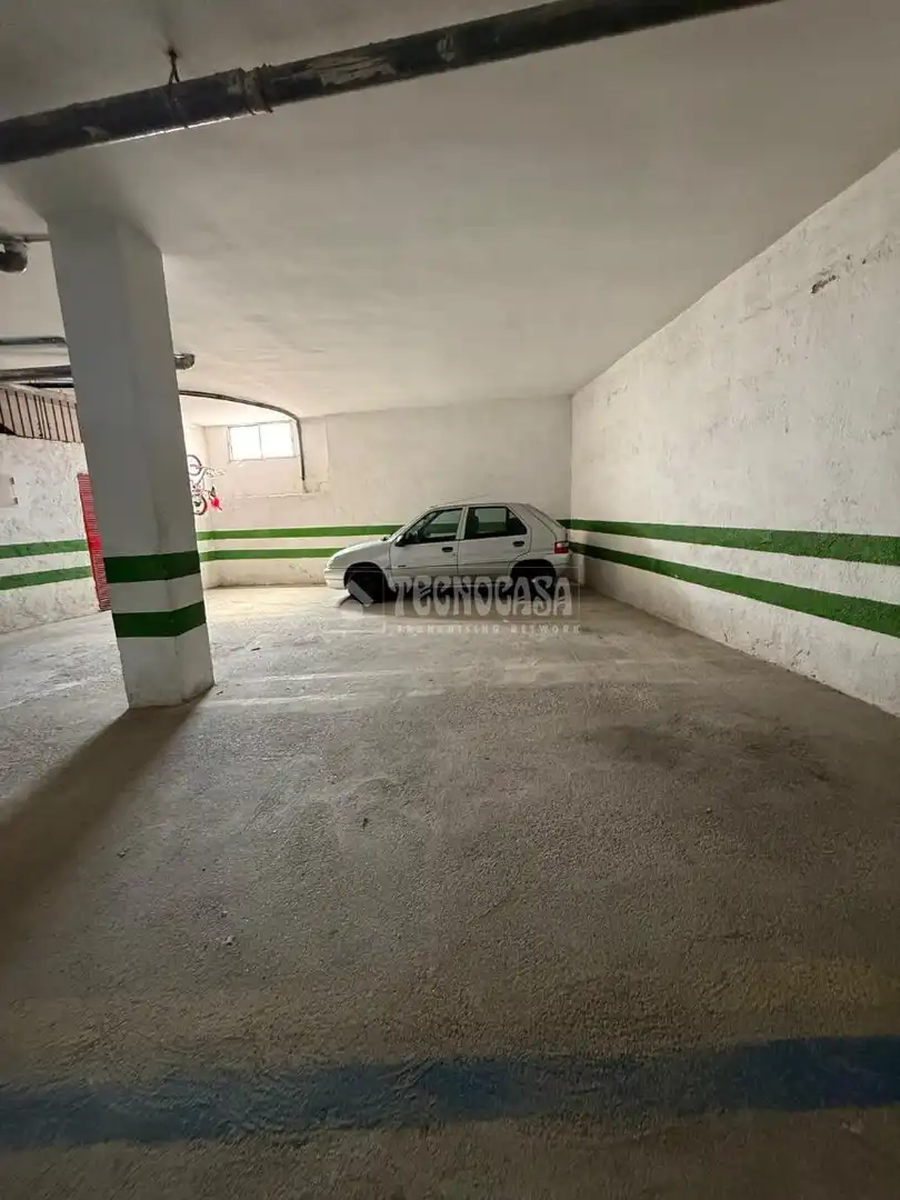 Aparcament de Garatge en venda en Alhendín
