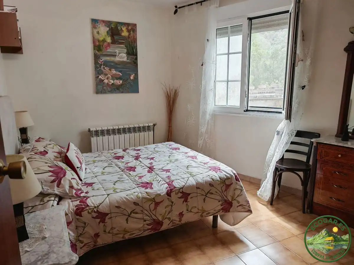 Habitación de Casa o chalet en venta en Puente de Domingo Flórez con Calefacción, Jardín privado y Amueblado