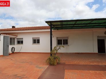 Residential for sale in Núcleo Urbano