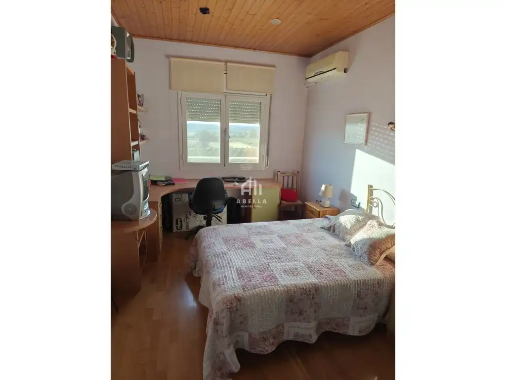 Bedroom of Houses for sale in Albatàrrec