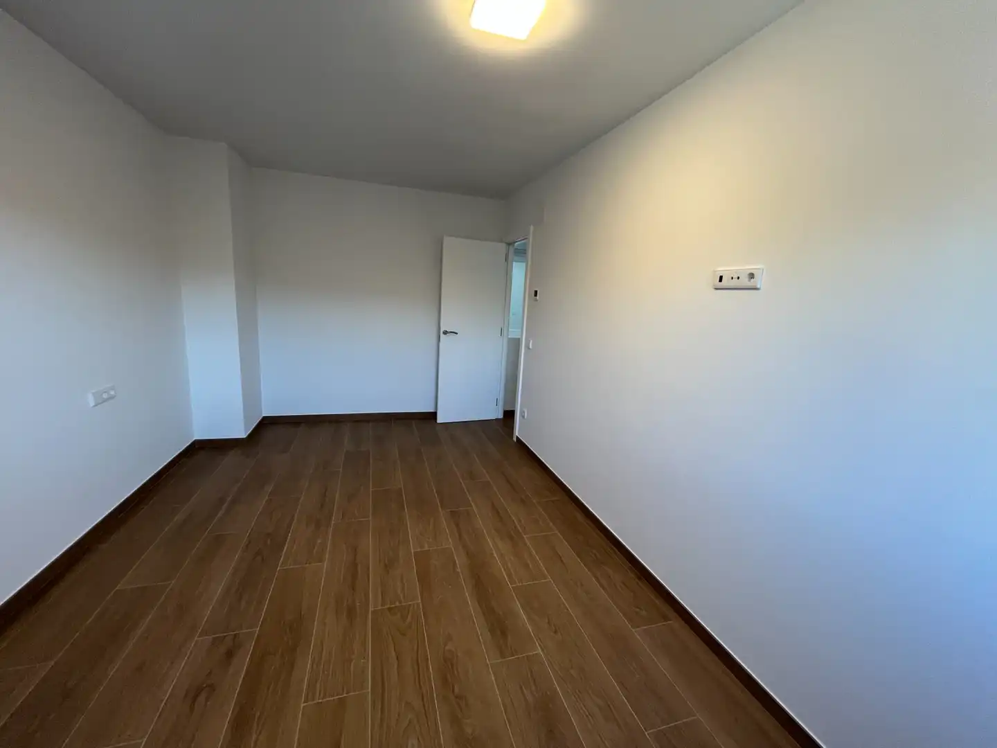 Habitación de Casa adosada de alquiler en Cassà de la Selva con Aire acondicionado, Calefacción y Jardín privado