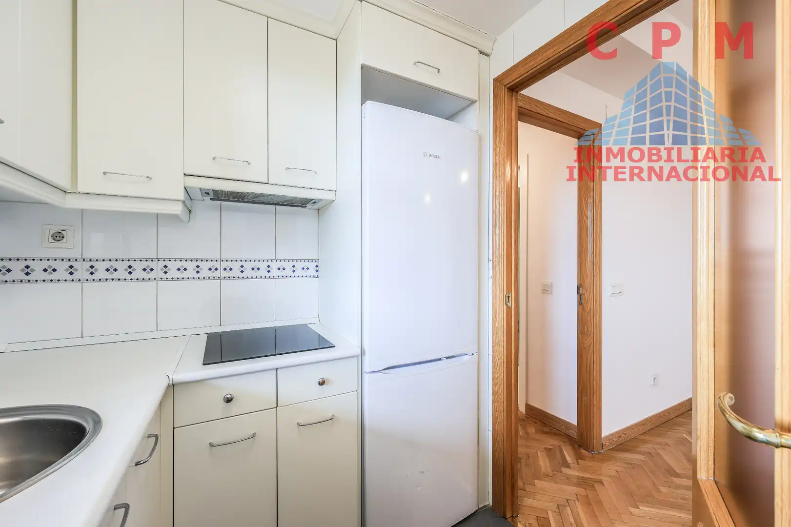 Cuina de Àtic de lloguer en Madrid amb Aire condicionat, Calefacció i Parquet