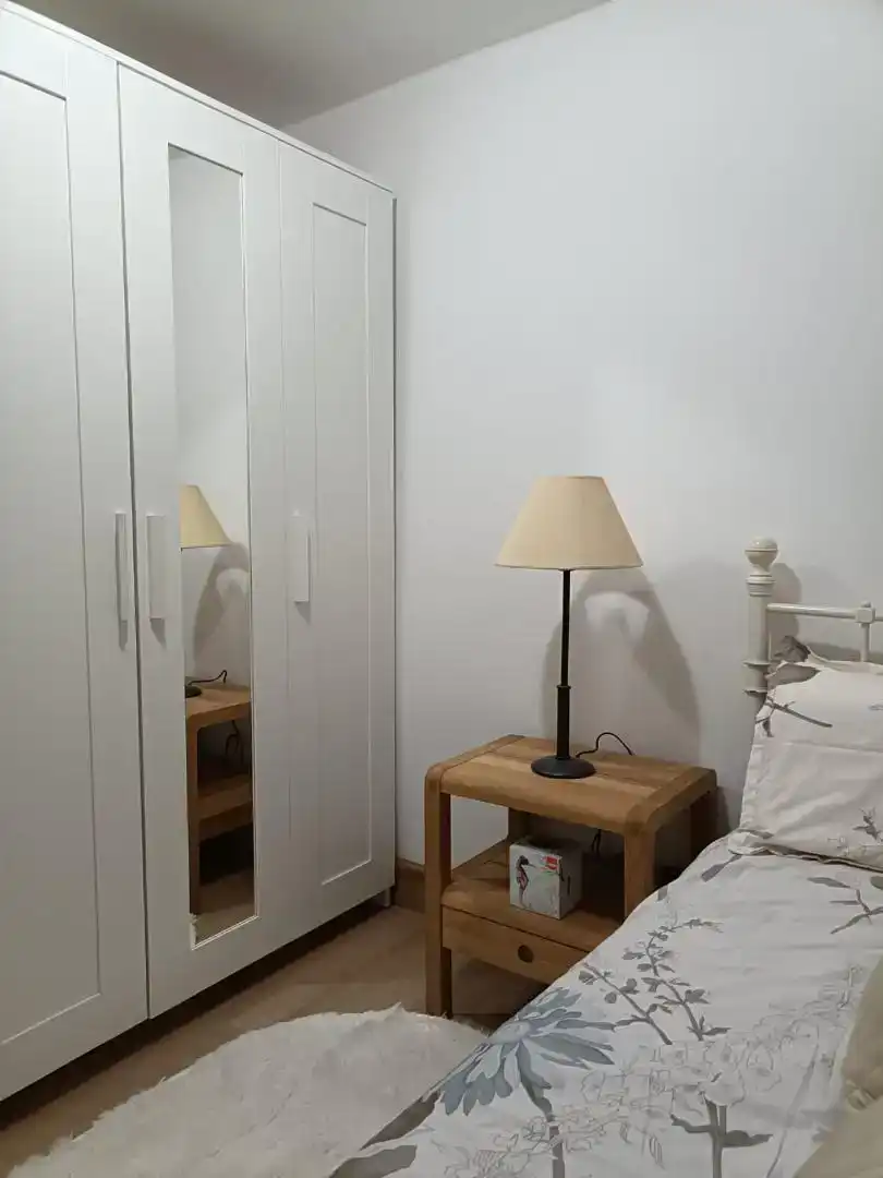 Dormitori de Planta baixa en venda en Madrigal de las Altas Torres amb Parquet i Moblat
