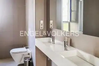 Bany de Àtic de lloguer en Valencia amb Aire condicionat, Calefacció i Parquet