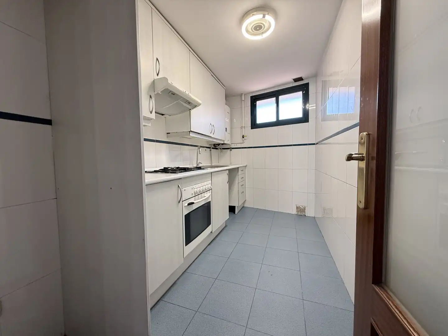 Kitchen of Flat for sale in Alcobendas  with Heating and Storage room
