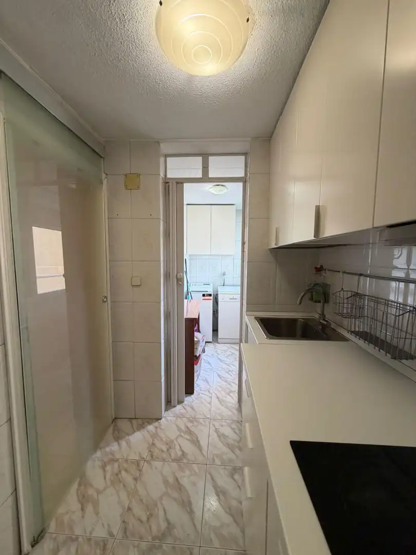 Cocina de Piso de alquiler en Madrid con Aire acondicionado, Calefacción y Amueblado