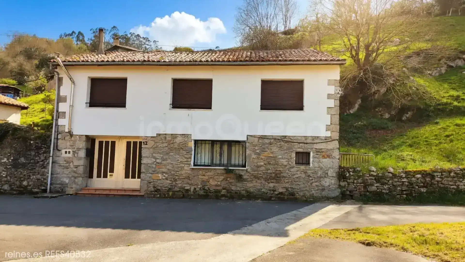 Exterior view of Houses for sale in Llanes  with Heating and Furnished