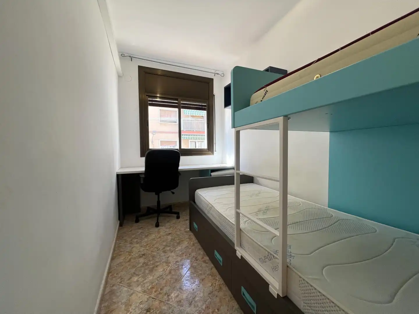 Bedroom of Flat for sale in L'Hospitalet de Llobregat  with Air Conditioner, Heating and Furnished