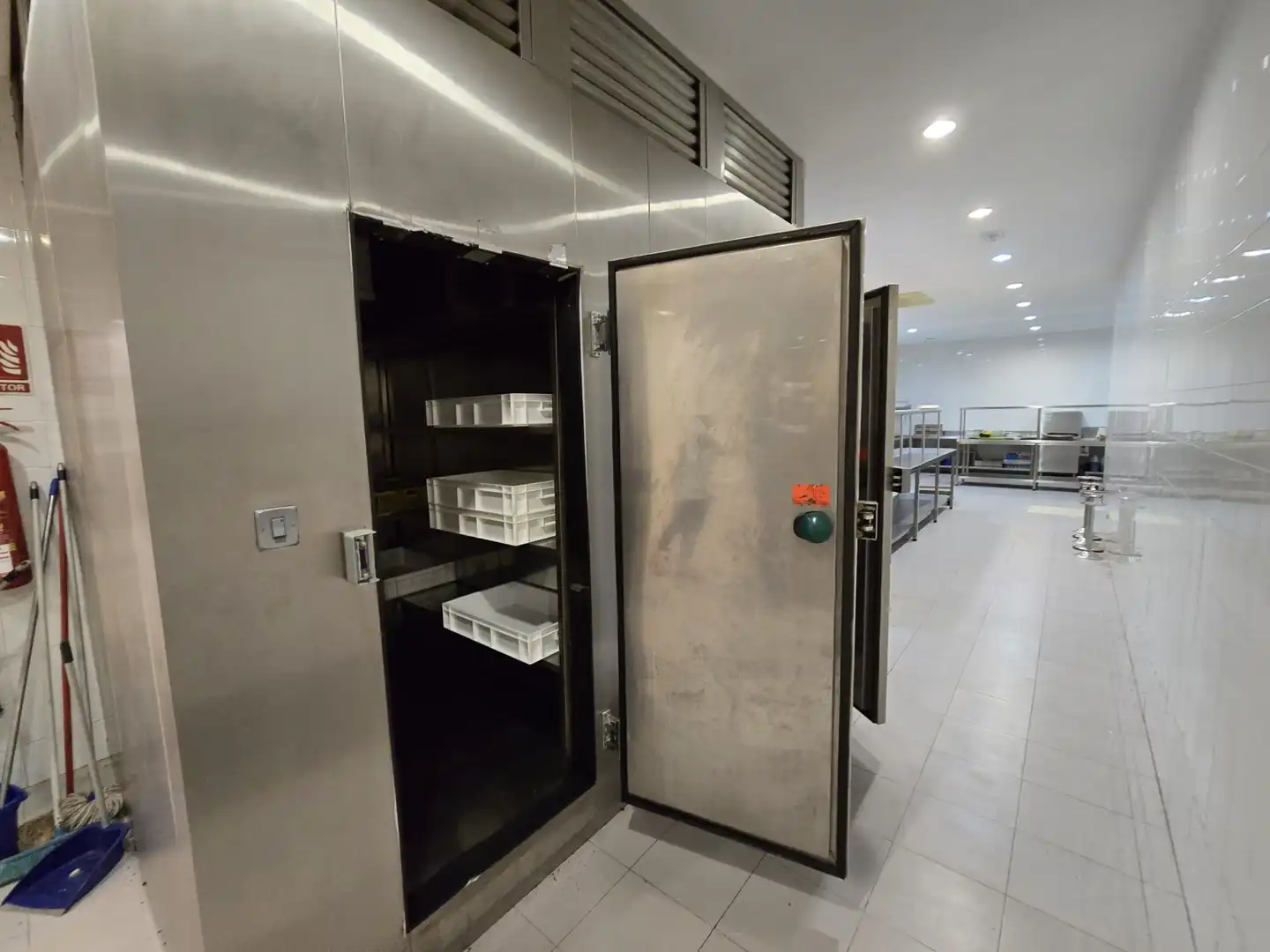 Kitchen of Buildings for sale in Esquivias  with Alarm