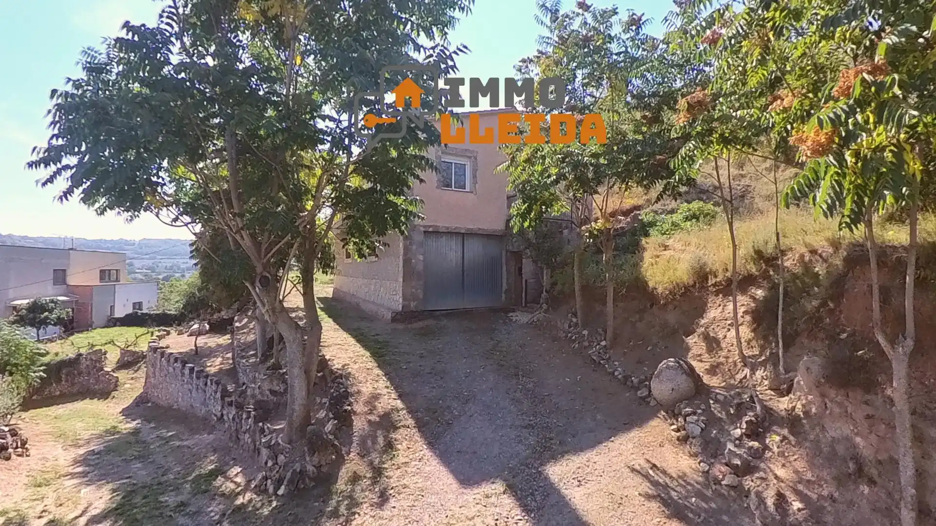 Vista exterior de Casa o xalet en venda en Les Avellanes i Santa Linya amb Calefacció, Terrassa i Balcó