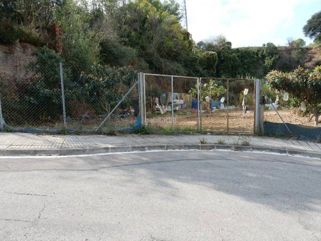 Terreno residencial en Venta en Can Fatjó - Sant Jordi Park - Plana del Castell