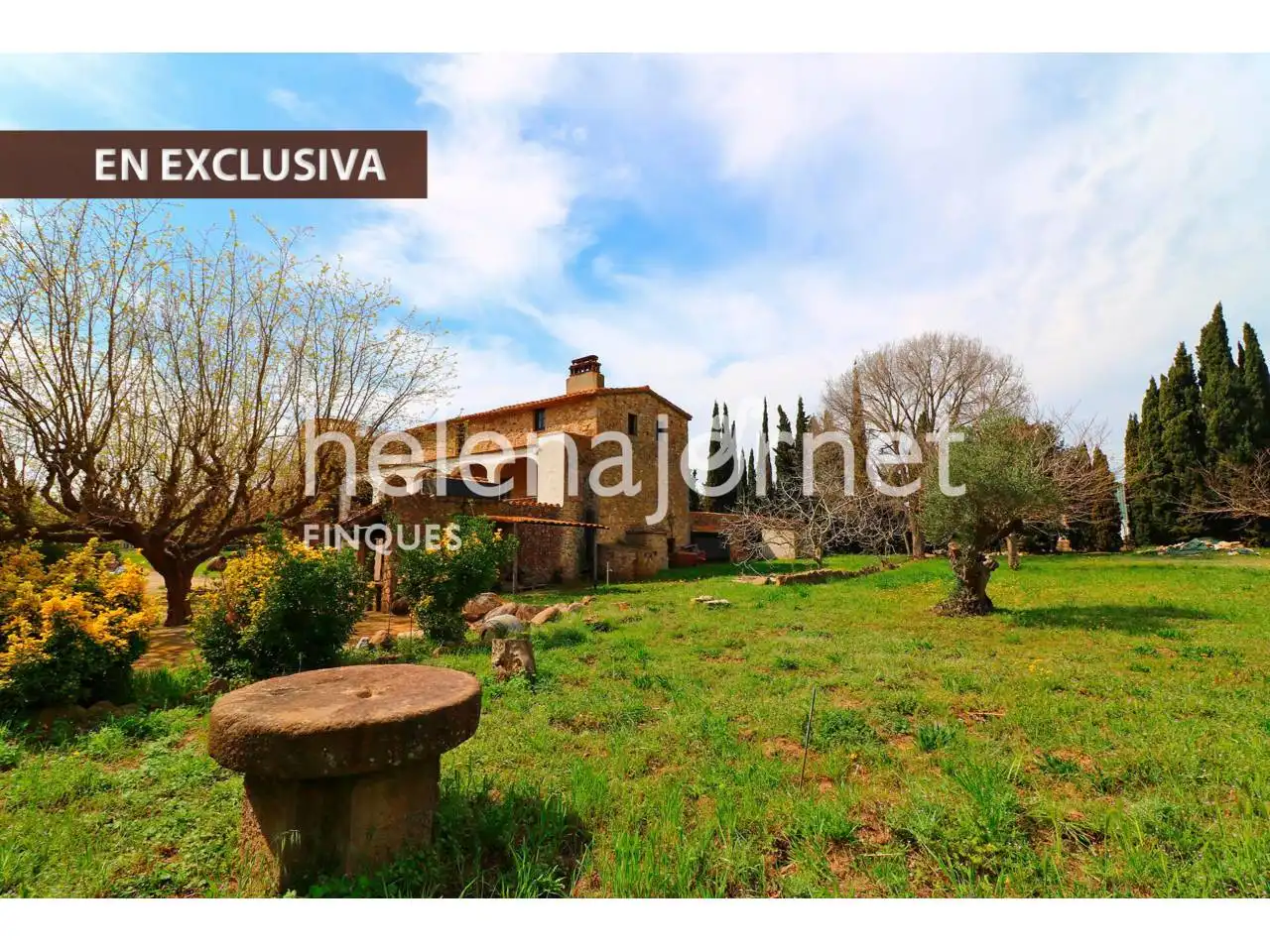 Country house zum Verkauf in Castell d'Aro, Platja d'Aro i s'Agaró mit Privatgarten