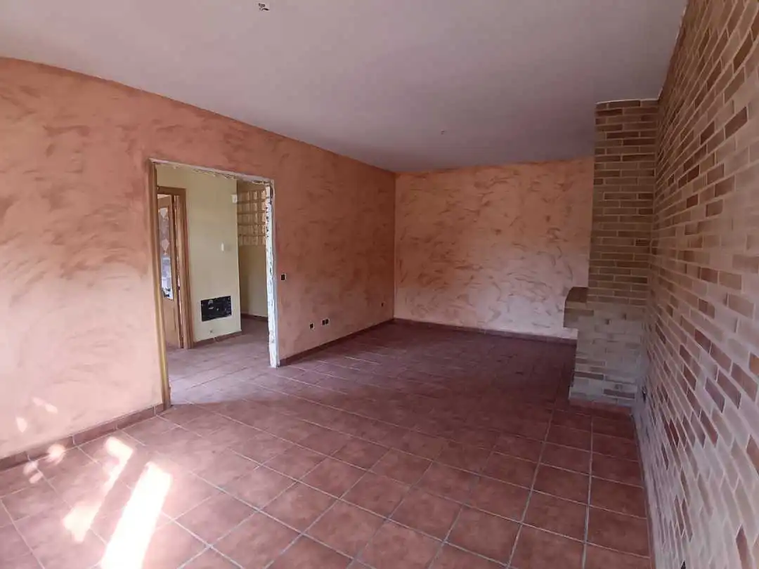 Casa adosada en venda en Tórtola de Henares amb Jardí privat, Terrassa i Balcó