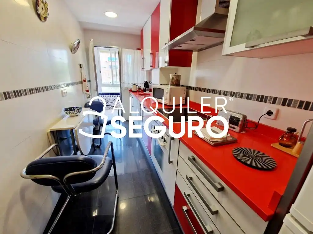 Cocina de Piso de alquiler en Fuenlabrada con Aire acondicionado, Calefacción y Terraza