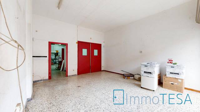 Local comercial en Alquiler en Carrer dels Marquesos de Barberà en Centre - Eixample – Can Llobet