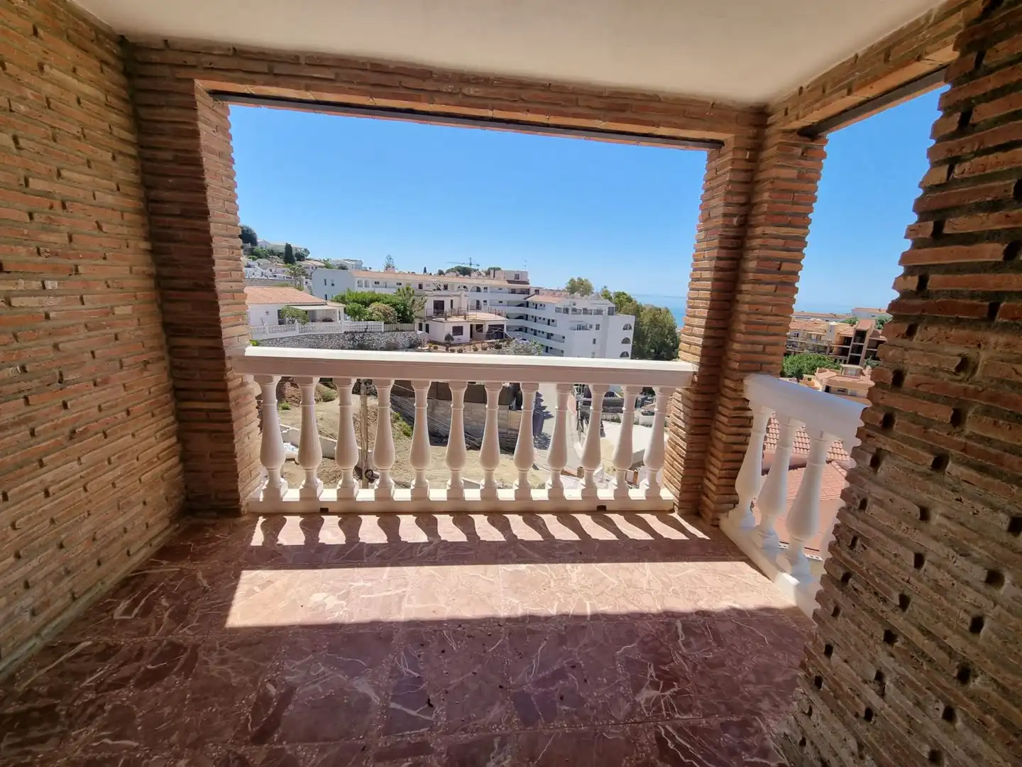 Terrassa de Casa o xalet en venda en Fuengirola amb Jardí privat, Terrassa i Traster