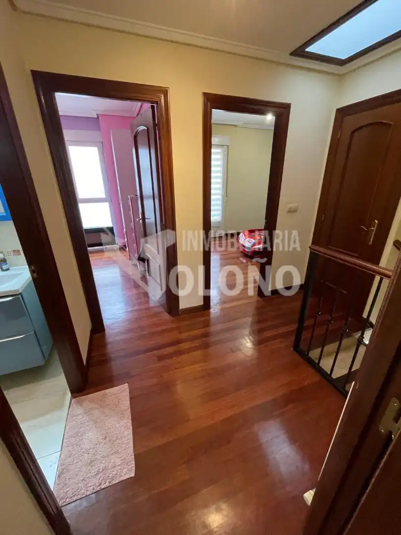 Casa adosada en venta en Casalarreina con Calefacción, Jardín privado y Parquet