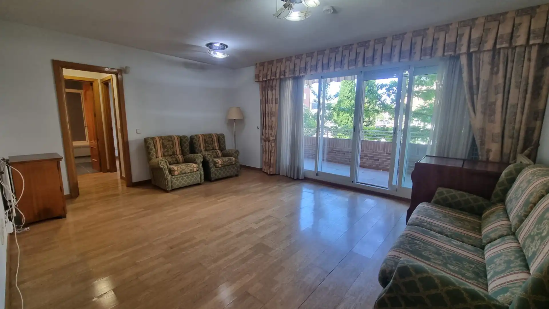 Sala de estar de Piso en venta en Collado Villalba con Calefacción, Parquet y Terraza