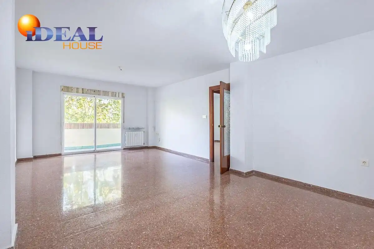 Flat with terrace for sale in Calle del Profesor Agustín Escribano 7, imagen 4