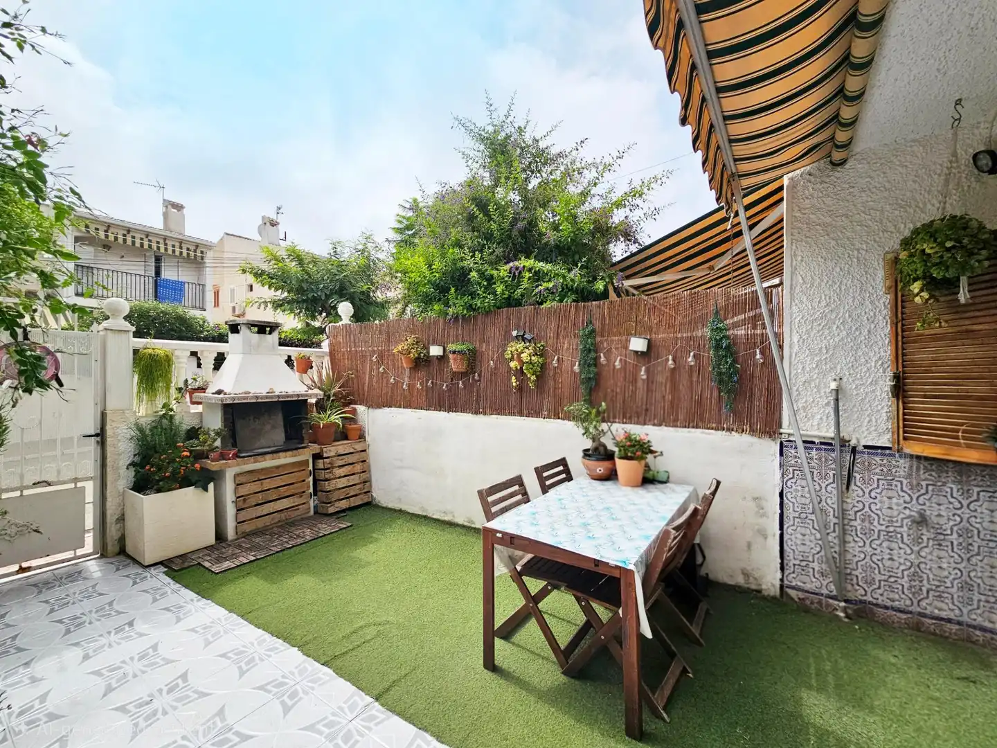 Terrassa de Casa o xalet en venda en Santa Pola amb Aire condicionat, Calefacció i Jardí privat