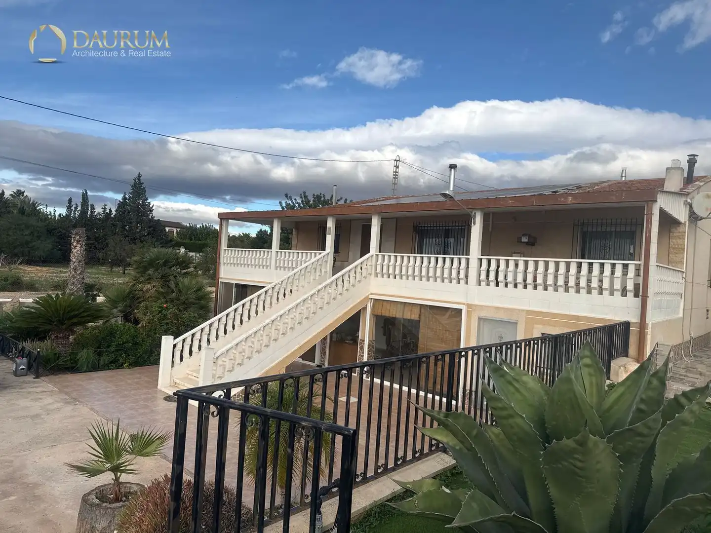 Vista exterior de Casa o chalet en venta en Novelda con Aire acondicionado, Terraza y Trastero