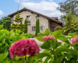 Vista exterior de Finca rústica en venda en Ribadedeva amb Calefacció, Jardí privat i Terrassa