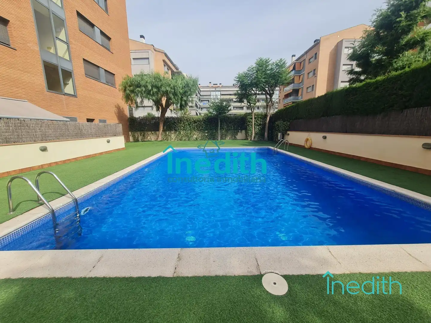 Swimming pool of Flat for sale in Castelldefels  with Air Conditioner, Heating and Private garden